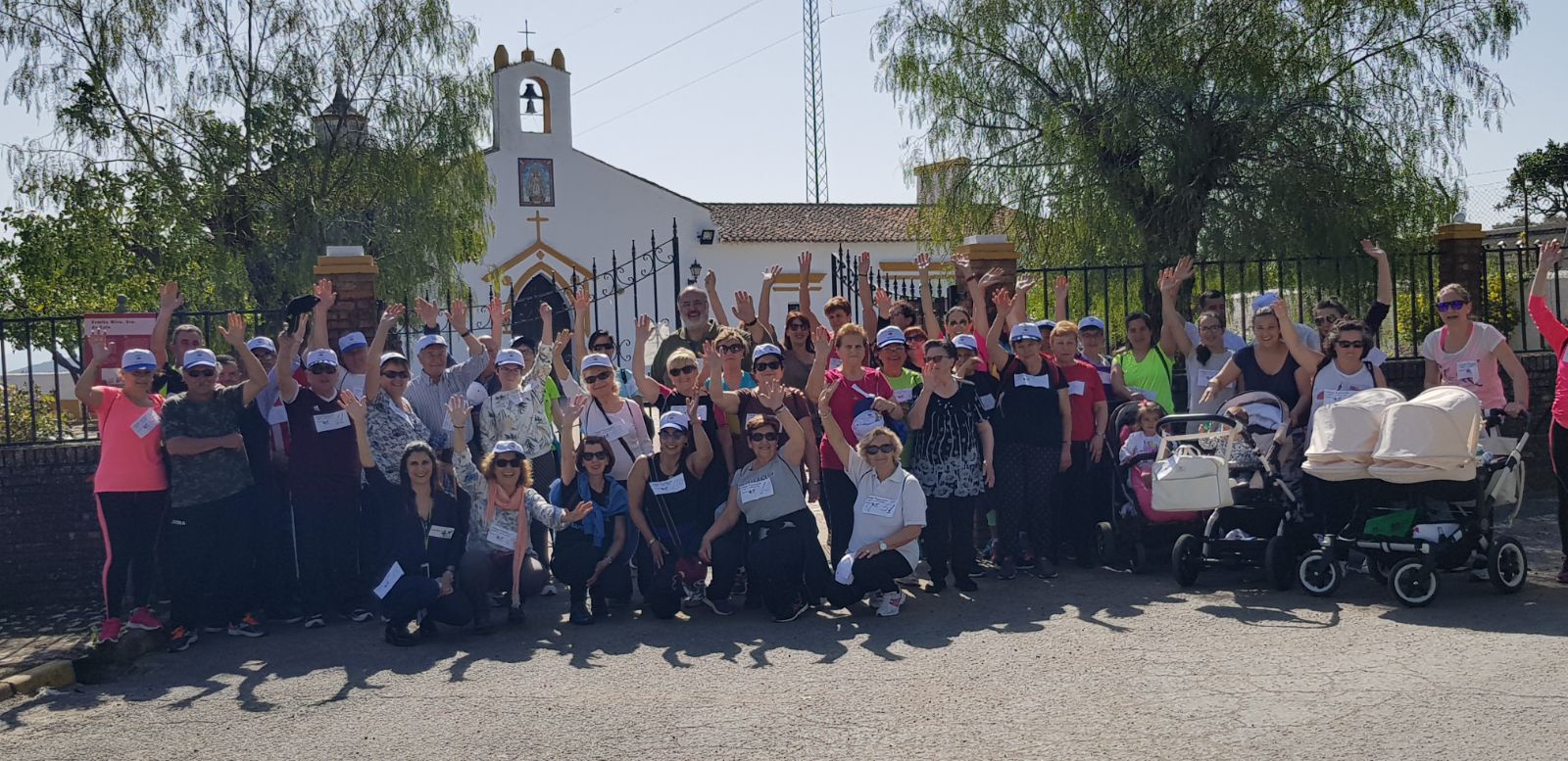 Foto familia participantes en Jornada Cala (Huelva)
