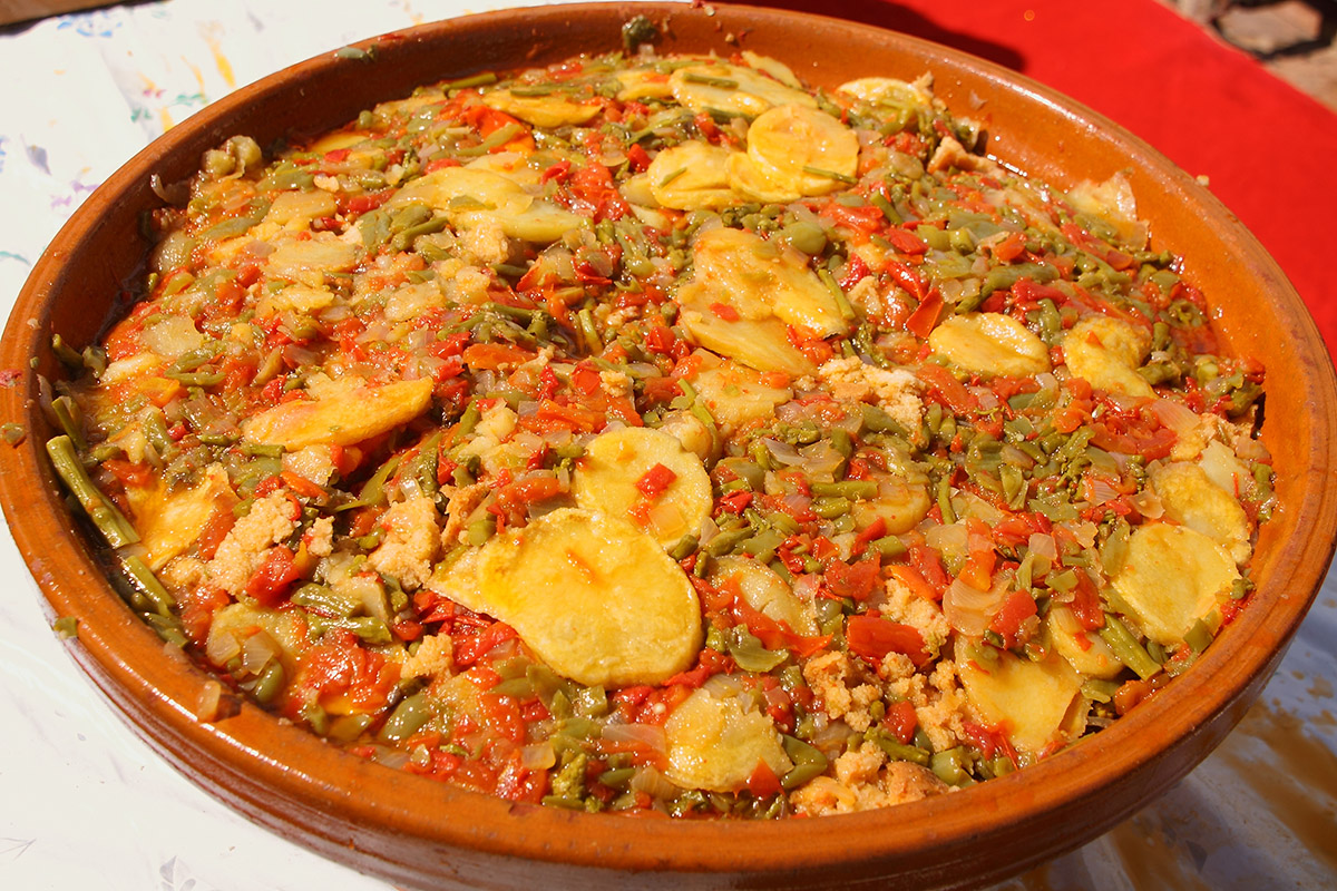 Foto de una Sopa Perota en lebrillo